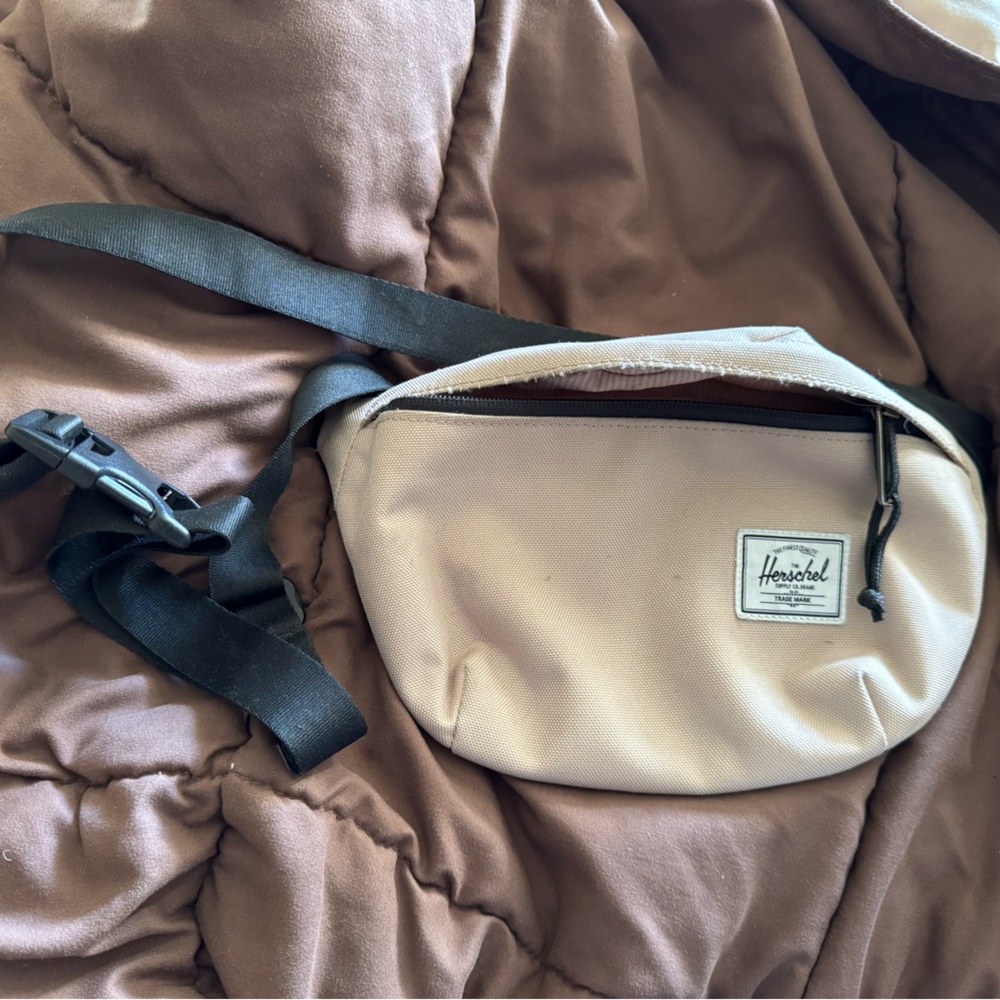 Herschel Supply Company Beige Waistbag Fannypack beltbag
